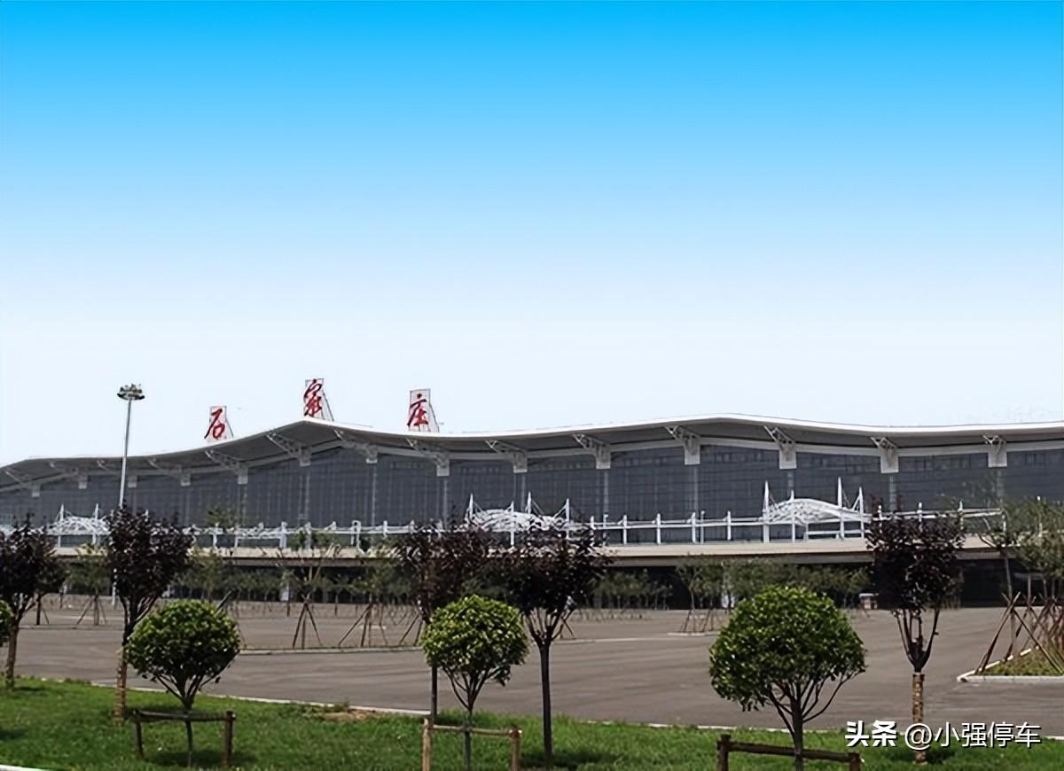 正定機場附近停車場